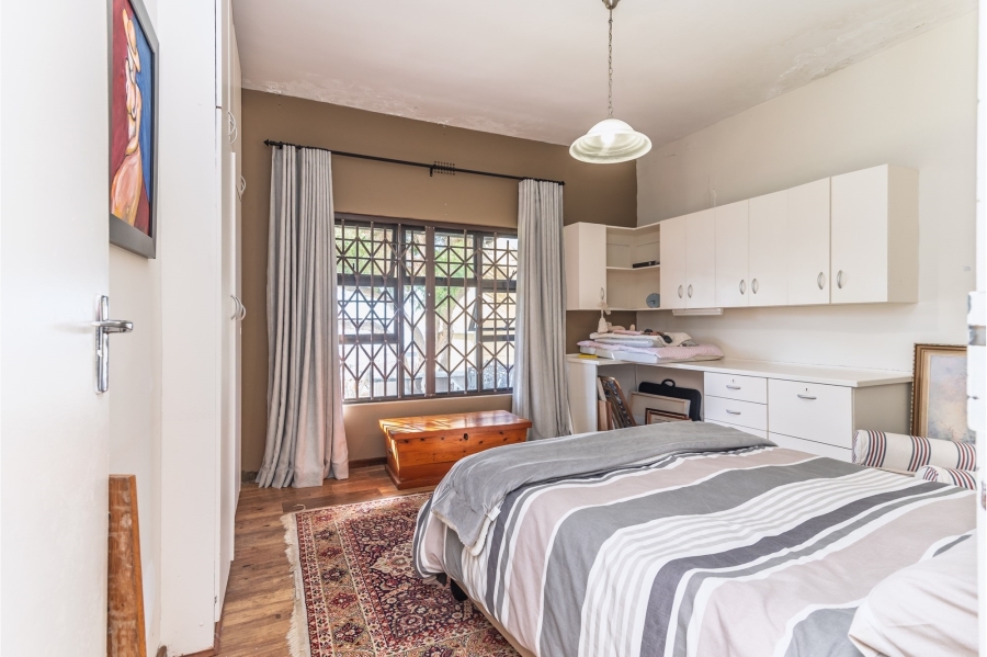 5 Bedroom Property for Sale in Fish Hoek Western Cape